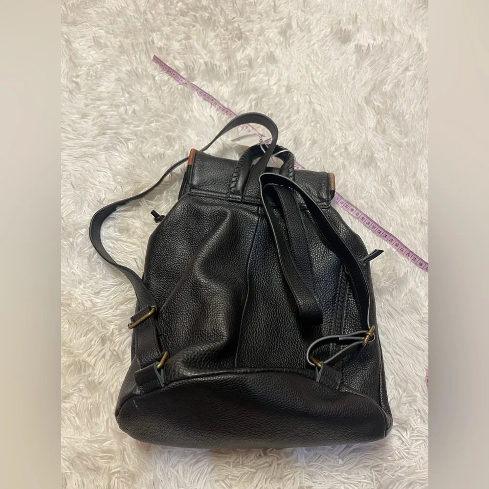 The Sak leather like